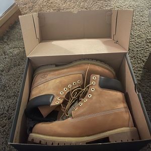 Tims 10.5 in men’s